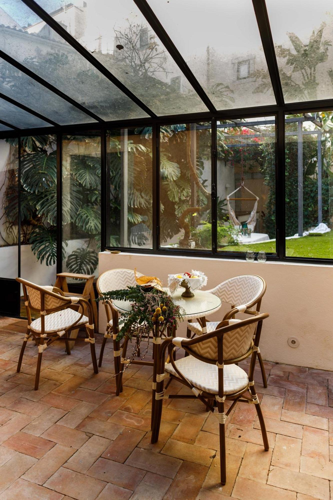 Apartamento Pool & Garden In The Heart Of *